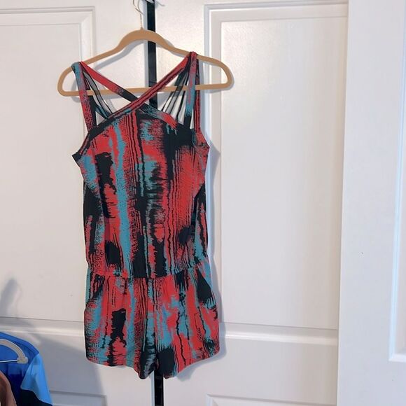 Fabletics Liza Romper heat wave multicolor lightweight straps P2P 20“ Silk Touch - Picture 4 of 6